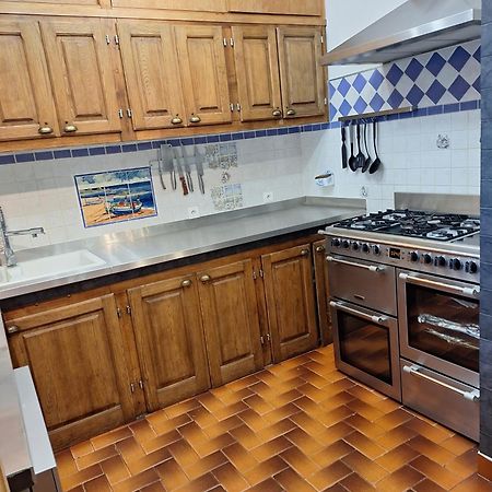 Les Vallons Holiday Home Lioux Buitenkant foto