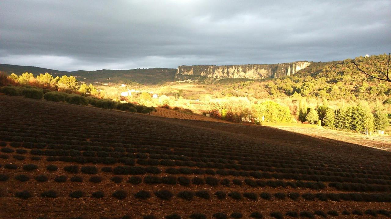 Les Vallons Holiday Home Lioux Buitenkant foto
