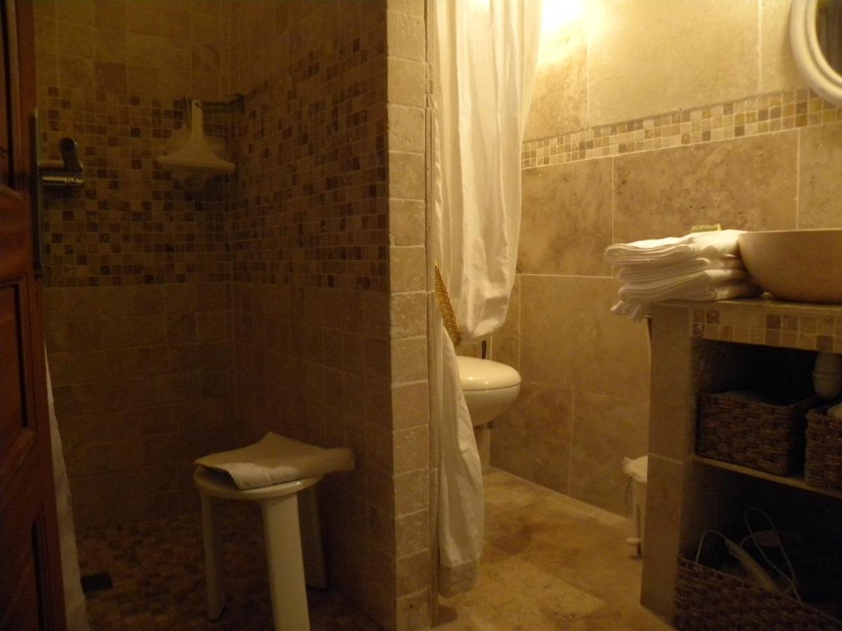 Les Vallons Holiday Home Lioux Buitenkant foto